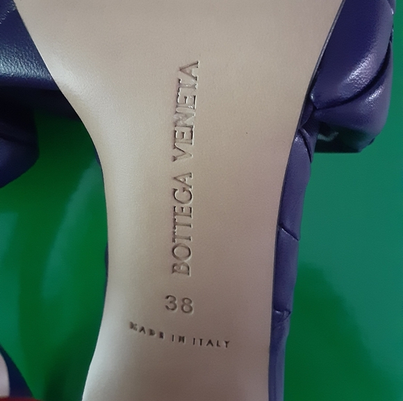 Bottega Veneta Lido Mule - Picture 5 of 5